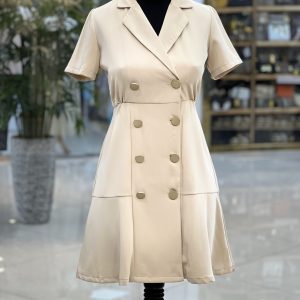 پیراهن یقه انگلیسی چهاردکمه